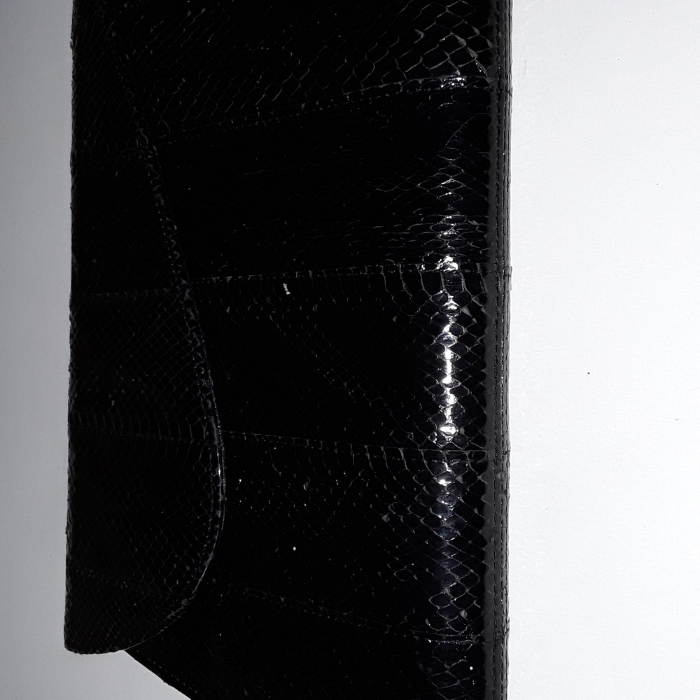 Jasmin Snake Skin Clutch